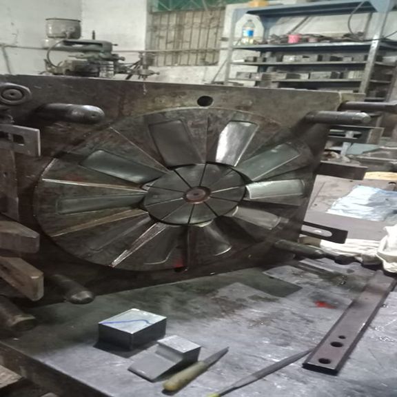 Large mould plate